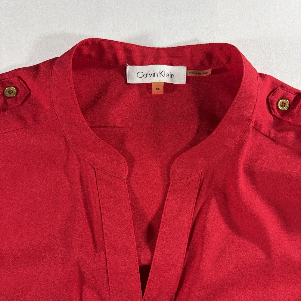 Calvin Klein Women's XS Red Utility Blouse Gold Zip Pocket Button Shirt Roll Tab - Picture 2 of 8